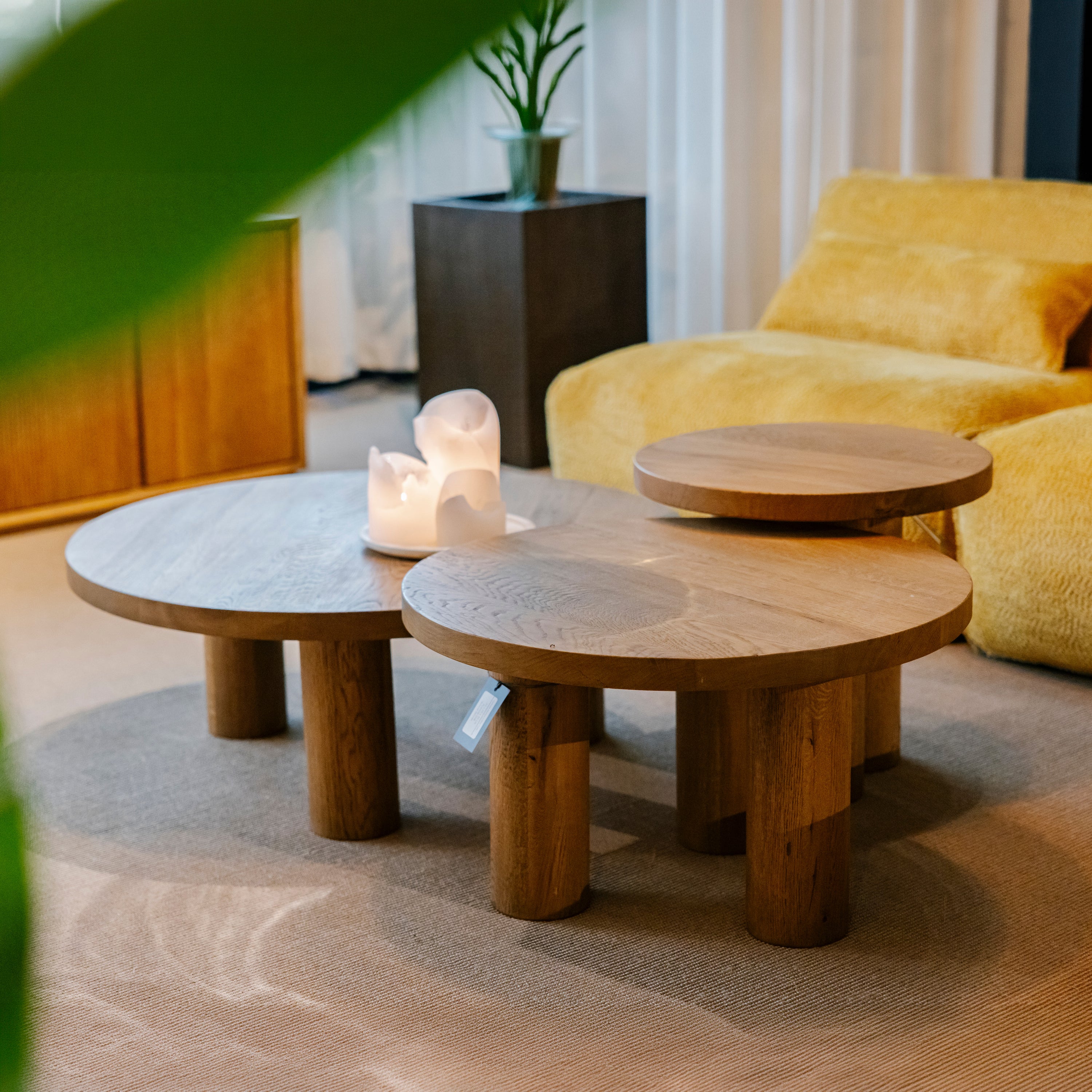 Camille Salontafel Small